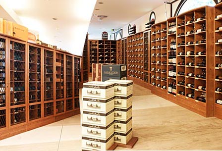 Amueblación de enoteca