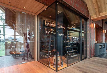 Salas de vino acristaladas y climatizadas de diseño